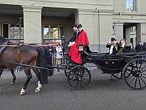 Die Stadtratsdelegation auf dem Weg zum Bundeshaus 